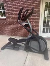 PROFORM 7.0 ELLIPTICAL CROSS TRAINER