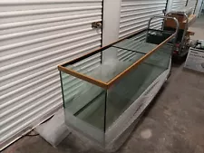 180 Gallon Fish Tank and Stand plus 40 gallon breeder Tank. Read description