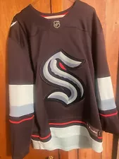 hockey jersey Only worn few times