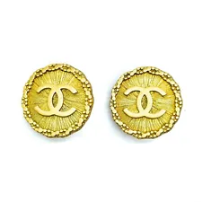 Chanel Earring Gold 95 P 1359737