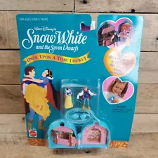 Disney Snow White Seven Dwarfs "Once Upon a Time" Locket Play Set Mattel-NIB