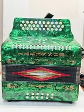 Rossetti 31 Button Accordion - Green w/ Straps, Hard Case