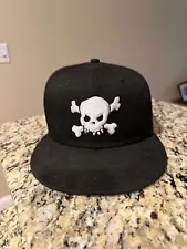 Supreme Skull Fitted Hat Box Logo