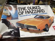 AMT DUKES OF HAZZARD GENERAL LEE DODGE CHARGER MODEL KIT #8597 No Decals