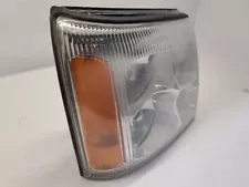 2002 02 CADILLAC ESCALADE Passenger Right RH Headlight (For: More than one vehicle)