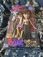 2003 Bratz Dana Style It Fashion Collection Doll with Poster MGA Damaged Box