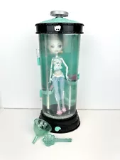 Monster High Hydration Station With Lagoona Blue Dead Tired Doll- Read