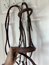 USED ONCE Oak Fancy Stitch Wide Nose Padded English Hunter Bridle and NEW REINS