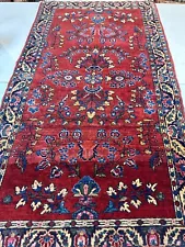 Hand Knotted Oriental Sarouk Rug 2.8x5 ft. Ref # 1100