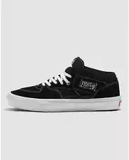 VANS SKATE HALF CAB SKATEBOARD SHOE - BLACK / WHITE [VN0A5FCDY28]