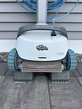 Dolphin S 300l S300l Pool Cleaner