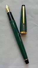 CROSS Medium Nib Fountain Pen Green Barrel;V733