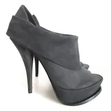 *SALE!* ELIZABETH & JAMES Gray Suede High Heeled Platform Ankle Booties szie 5.5