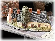 David Winter 1985 Sculpture CRAFTSMENS COTTAGES w Box COA Charming Collectible