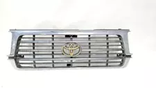 Upper Chrome Grille Has Some Wear OEM 95 96 97 98 Toyota Land Cruiser (For: More than one vehicle)