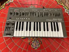 Roland SH-101 Legendary Analog Mono Synth