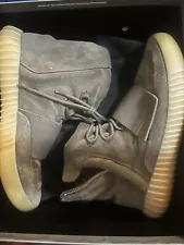 Size 10.5 - adidas Yeezy Boost 750 Chocolate