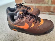 Nike Air ACG Wildwood Dark Cinder Orange Hiking 8 (377757-281) - Mens Size 12