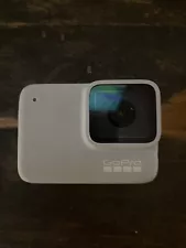 GoPro Hero 7 - Comes With Tripod