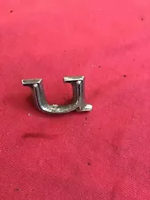 1964 BUICK SKYLARK REAR TRUNK LETTER “U” EMBLEM (222)