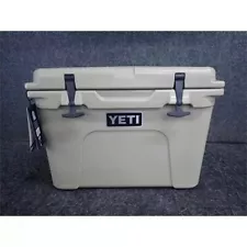 Yeti 3116 Tundra 35 Hard Cooler, 6.7 Gallon Ice Chest, Desert Tan