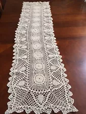 Vntage Handmade Crochet Cotton Table Runner Desktop Decor Cover Gift