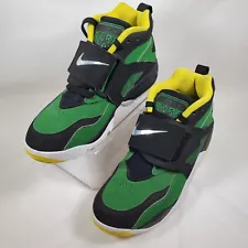 Nike Air Diamond Turf Oregon Ducks 309434-302 Men Size 9.5 Shoes