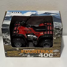 1998 ERTL Honda Fourtrax Foreman 400 4x4 Four Wheeler Red No. 1304 Diecast 1/16