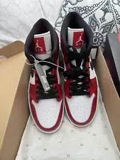 Size 10 - Air Jordan 1 Mid Chicago