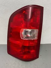 2007 to 2013 Chevrolet Silverado Left Driver LH Side Tail Light OEM C0606 DG1 (For: More than one vehicle)