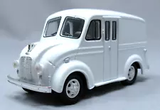 ROAD CHAMPS #RC50WH RARE DIVCO Undecorated Milk Delivery Truck , C10 NIB