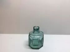 Antique Rich Aqua Colored Burst Top 8 Sided Inkwell.