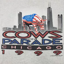 Vintage 1999 Cows On Parade Chicago T-Shirt Medium Gray Skyline Illinois 90s