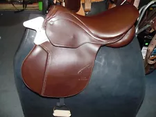 Stubben Athos CS Deluxe. Beautiful saddle 17" 31 cm tree