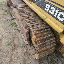 CAT 931C Right/Passenger Track - Used