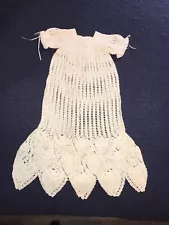 CHRISTENING BAPTISM HAND CROCHETED BABY GOWN PINEAPPLE LACE ROSE EMBELLISHED EUC