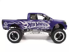 HOT WHEELS DROP STARS - LIFTED NISSAN TITAN EXTENDED CAB 4X4 - 1/21 DIECAST