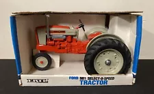 Ertl 868 Ford 981 Diecast Model Tractor Select O Speed 1/16 Scale Farm Equipment