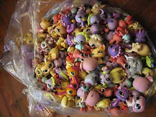 LITTLEST PET SHOP LOT OF 10 pcs RANDOM PICK LPS ANIMALS LOOSE USED FIGURES.R.DES