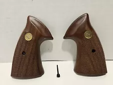 New ListingFactory Colt Target Grips For J Frame MK III, Trooper Lawman Metro Models.