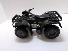 1999 Ertl Honda Fourtrax Foreman 4x 4 four wheeler 1/16 scale olive green