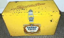 Vintage Grand Prize Pale Beer Cooler. Extremely rare Vintage Ice chest