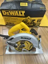 DeWalt 7-1/4" DWE575 Circular Corded Electric Saw 15 Amp 120V