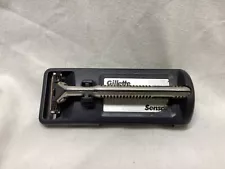 Vintage GILLETTE Sensor Razor Shaver Handle w 1 Blade Cartridge & Plastic Case