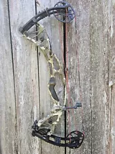 Hoyt RX3 Carbon Redwrx Compound Bow