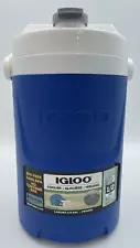 Blue Igloo 1/2 Gallon Sports Water Jug Cooler With Handle and Hanging Hooks NEW