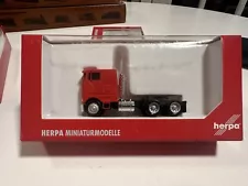 Herpa Ho 1/87 Peterbilt 362E Cabover w/Dual Rear Axles Assembled NIB Red