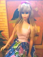 VINTAGE BARBIE DOLL - TNT BLONDE 1967-68 - BEAUTIFUL MAKEUP GOOD CONDITION