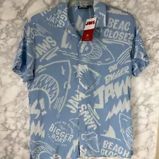 Men’s Universal Jaws Hawaiian Button Up Shirt Light Blue Size M Brand New