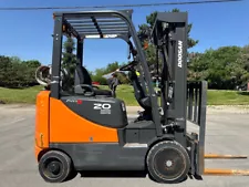 2019 DOOSAN GC20P-5 4000LB CAPACITY FORKLIFT HI LO LIFT TRUCK TRIPLE STAGE MAST